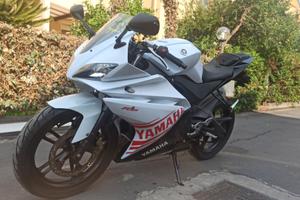 Yamaha yzf r125