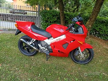 Honda VFR 800 1999