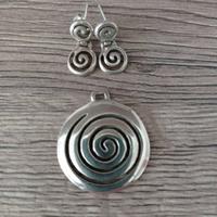 Ciondolo + orecchini in argento