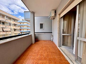 Trilocale climatizzato con ampio terrazzo