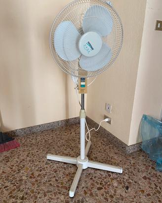 Ventilatore bianco G3 Ferrari ONDA regolabile