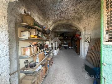 BOX A POGGIO MIRTETO