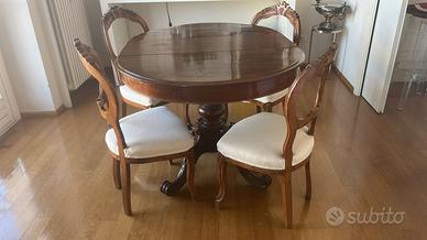 Tavolo antico con 6 sedie