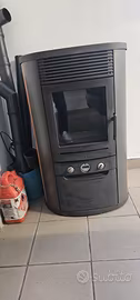 STUFA PELLET FUNZIONANTE