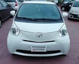 TOYOTA iQ - 2010
