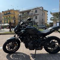 Yamaha MT 07 ABS, Display TFT a Colori