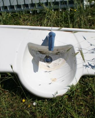 Sanitari n° 2 serie Mobiletto Lavabo