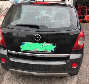 Auto opel antara
