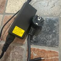 Alimentatore AC universale per laptop Dell e altri