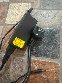 Alimentatore AC universale per laptop Dell e altri