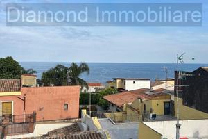 Casa singola con terrazza ad Acireale centro