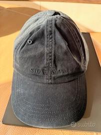 Cappello Stone Island