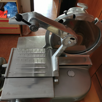 Affettatrice Omas professionale