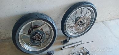 Accessori, cerchi, freni e comandi Harley FXR