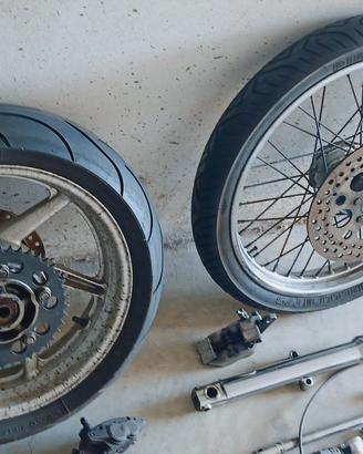 Accessori, cerchi, freni e comandi Harley FXR