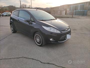 Ford Fiesta 1.4 Benzina/GPL ok neopatentati 