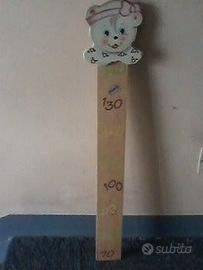 METRO-crescita bimbi a parete legno dipinto a mano