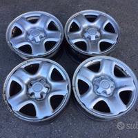 Cerchi in ferro Toyota Rav4 2005 16 pollici