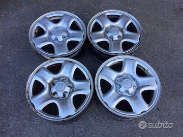 Cerchi in ferro Toyota Rav4 2005 16 pollici