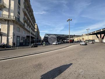 NEGOZIO A NAPOLI