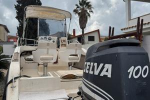 Rio 600 Fish con carrello 8,4mt