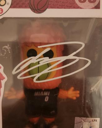 Funko Pop Burnie autografato Lebron James con COA 