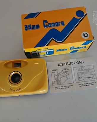 Fotocamera analogica Focus Free 35mm di colore gia