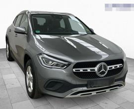 MERCEDES-BENZ GLA 180 d Automatic Sport