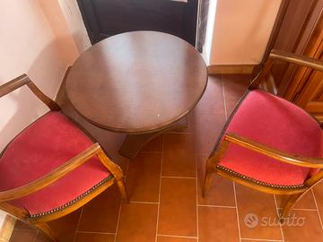 TAVOLINO e POLTRONCINE