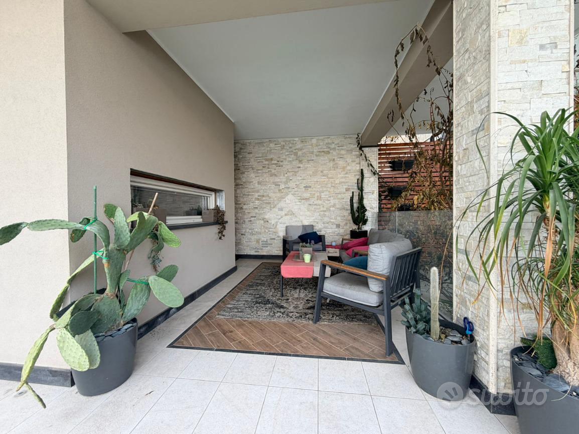 VILLA A SCHIERA D'ANGOLO A FROSINONE - Vista 3