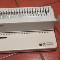 Rilegatrice per dorsi plastici a spirale