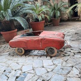 Automobilina a pedali anni 50/60 Giordani 