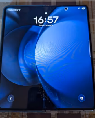 Samsung Galaxy Z Fold 5