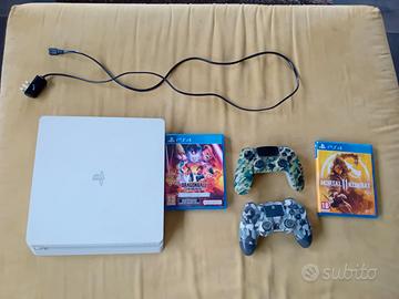 Pacchetto combo ps4 slim bianca