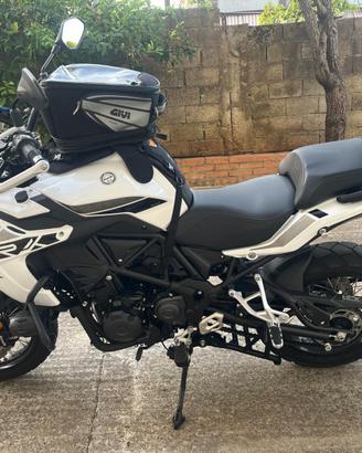 Benelli TRK 502X