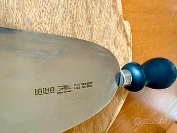 Coltello a campana da formaggio