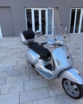 Vespa GTS 250 i.e. 2006 grigia – Tagliandi Piaggio
