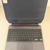Apple Magic Keyboard per iPad Pro 13" M4 M5