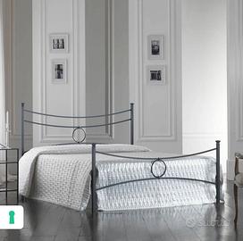 Letto matrimoniale + doghe+ materassi