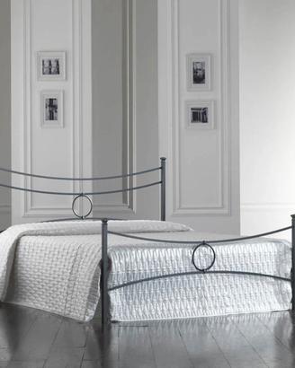 Letto matrimoniale + doghe+ materassi