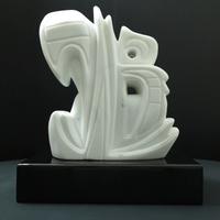 Scultura in marmo bianco di Carrara di Sand. B.