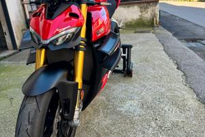 Ducati streertfighter v4s