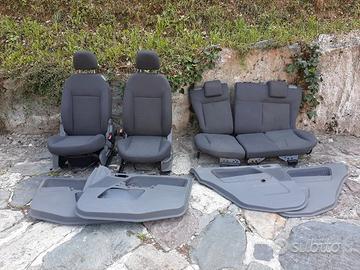 Sedili Ford Fusion 2004 5 porte grigio scuro
