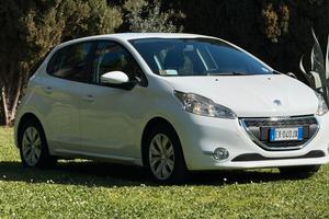 Peugeot 208 PureTech 82 5 porte Allure 2014 NEOP G