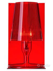 Lampade da tavolo Kartell "Take"  rosse e blu