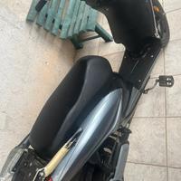 Scooter elettrico 2024+ baulleto+caricatore nuovo