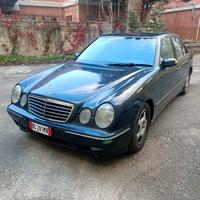 Mercedes Classe E (W/S210)