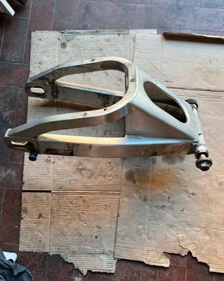 Forcellone yamaha r1 2001