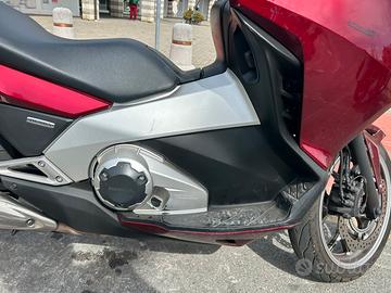 Honda integra  700