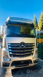 Mercedes-bens new actros 2542l 6x2